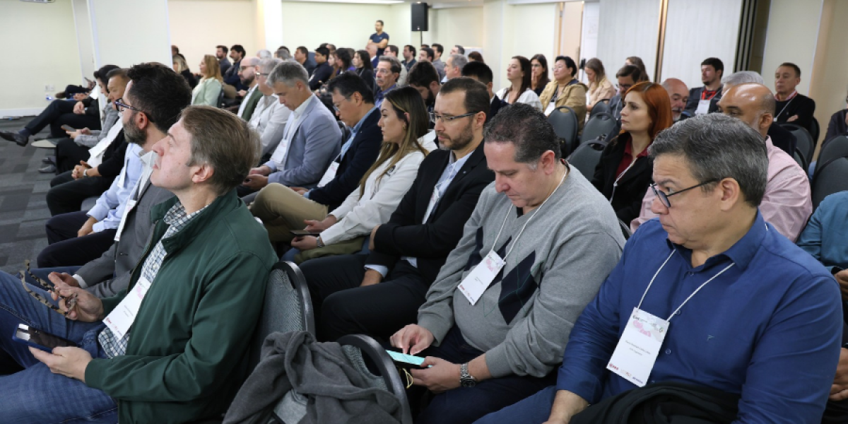 Estreia do Café Empresarial CBT supera expectativas e aproxima empresas do setor